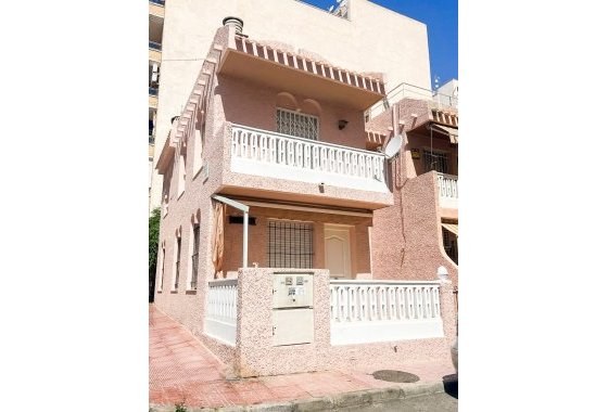 Apartment / flat - Resale - Torrevieja - Center