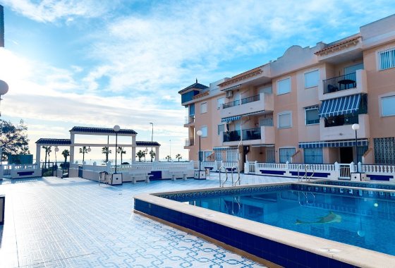 Apartment / flat - Resale - Torrevieja - playa de los naufragos
