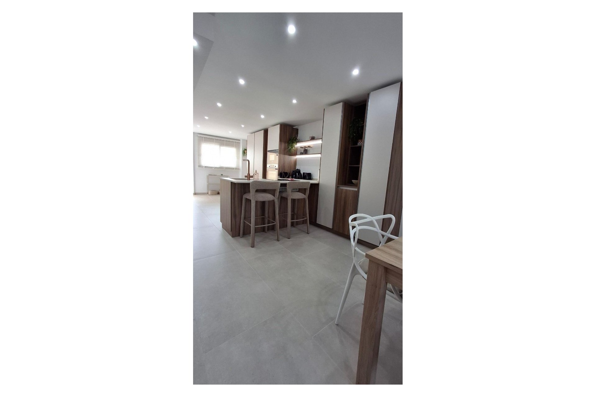 Återförsäljning - Apartament / Duplex - Torrevieja - Playa Acequion