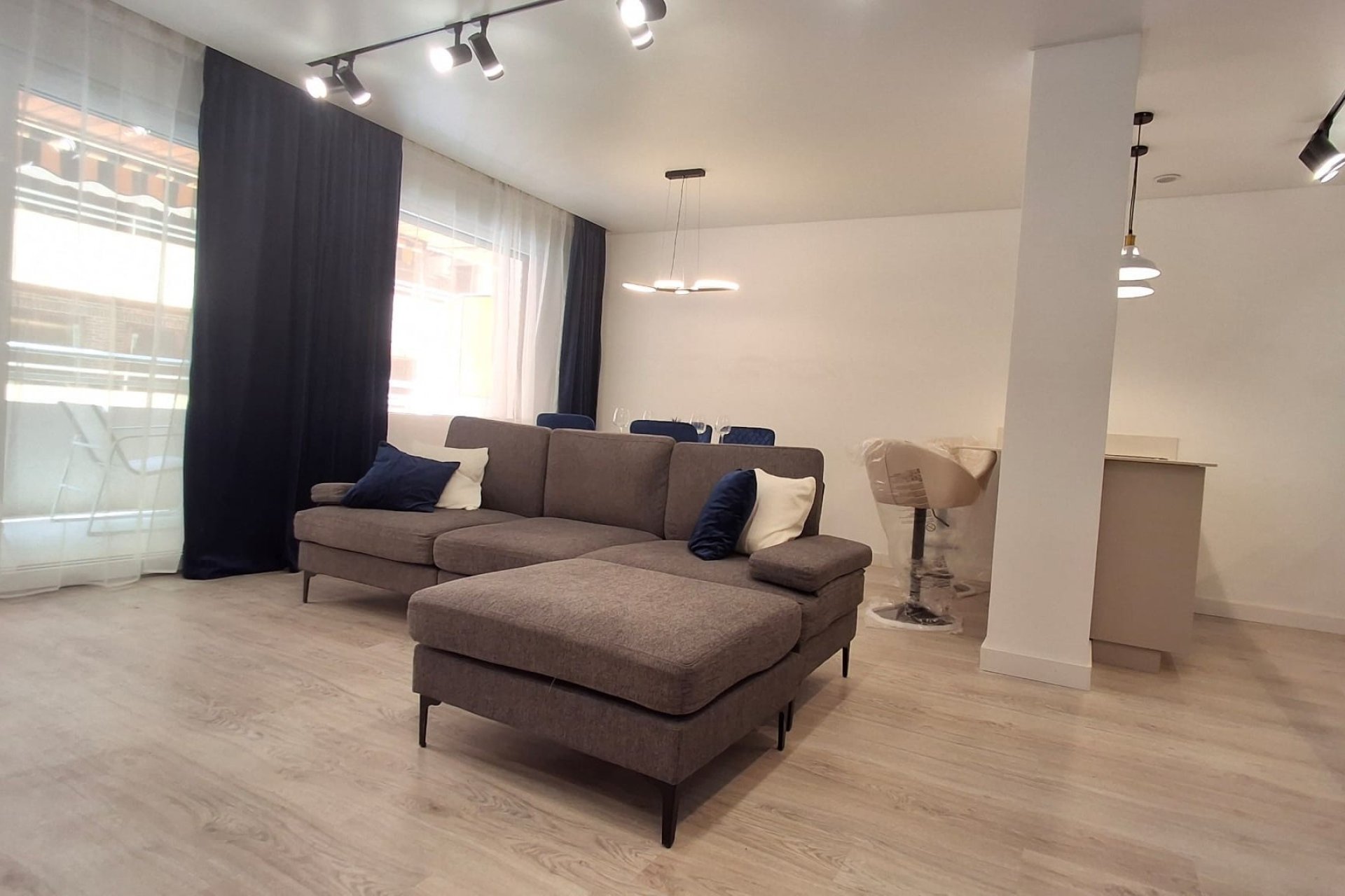 Återförsäljning - Apartament / Duplex - Torrevieja - Playa Acequion