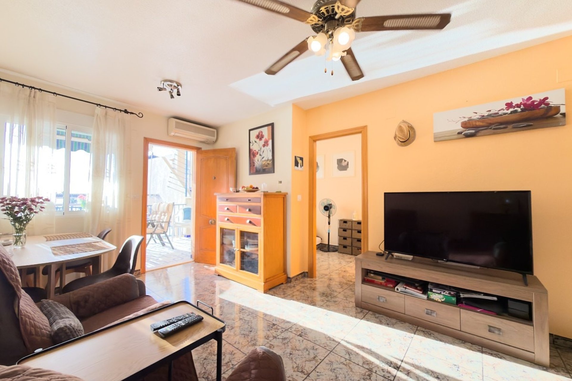 Återförsäljning - Apartament / Duplex - Torrevieja - Playa Los Naufragos