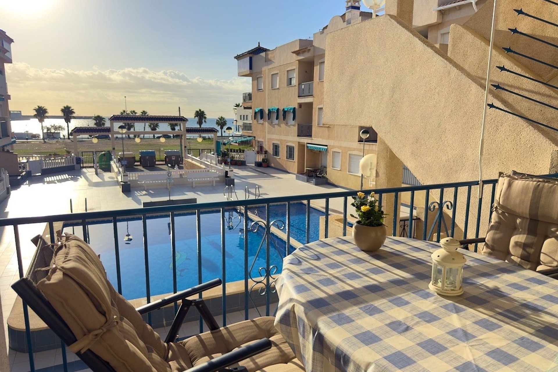 Återförsäljning - Apartament / Duplex - Torrevieja - Playa Los Naufragos