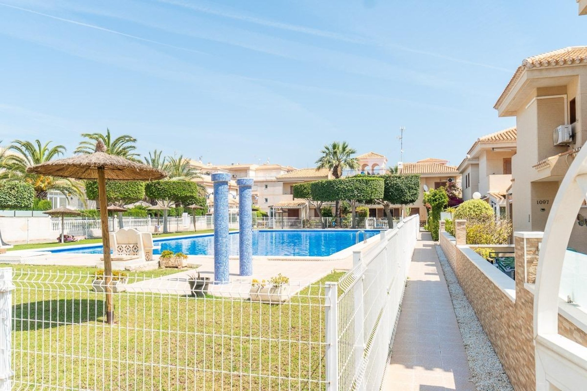 Återförsäljning - Bungalow - Orihuela Costa - Playa Flamenca