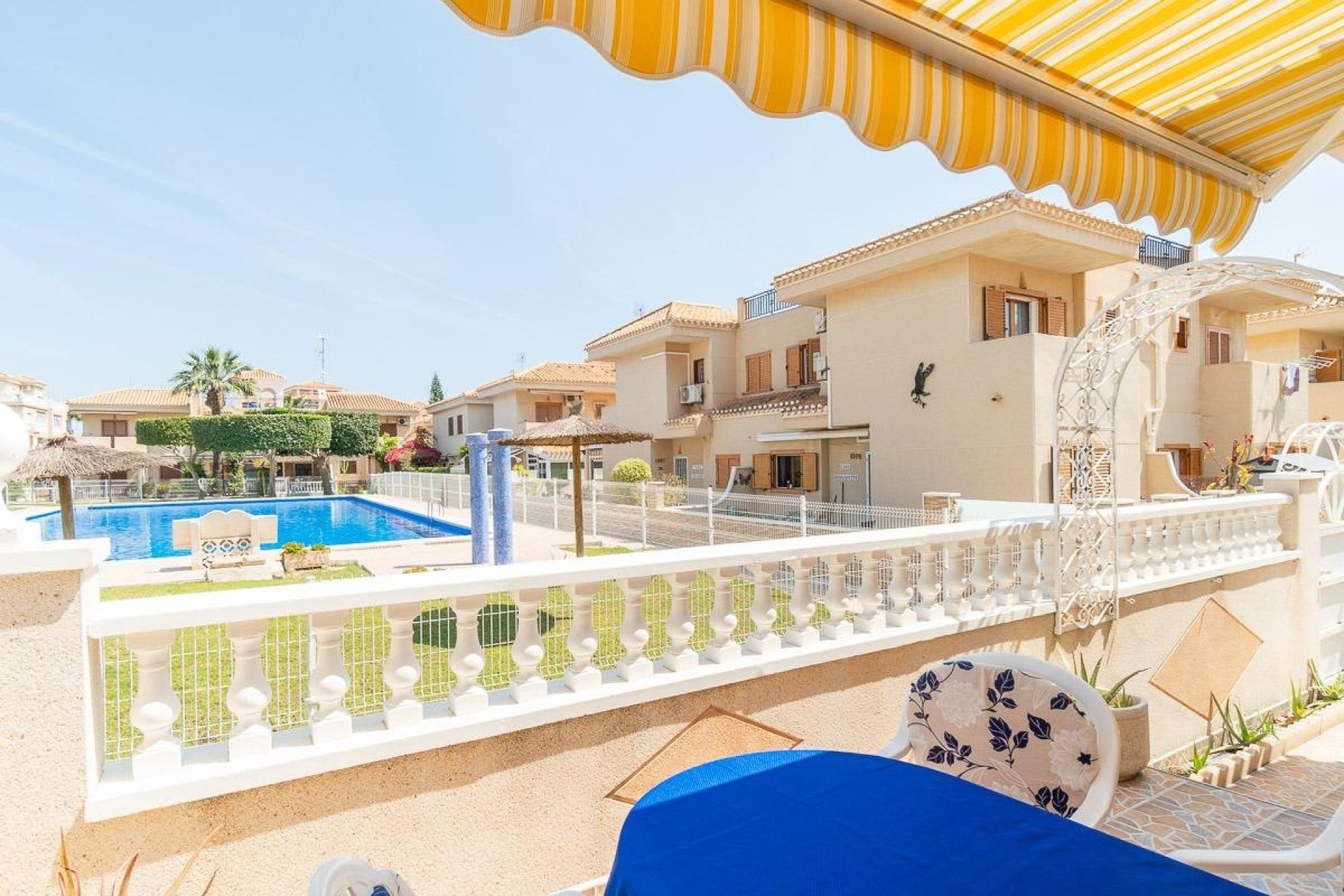 Återförsäljning - Bungalow - Orihuela Costa - Playa Flamenca