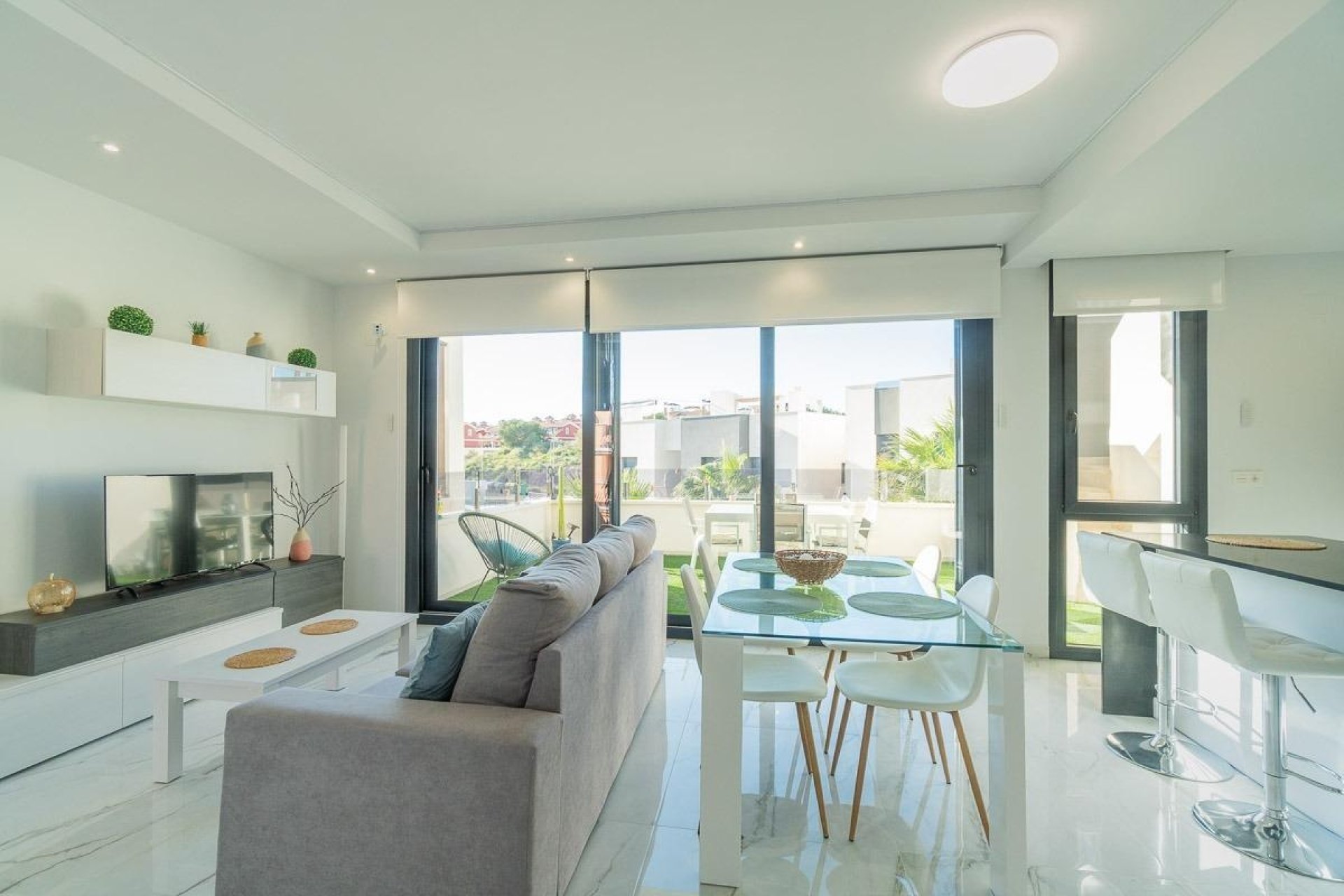 Återförsäljning - Bungalow - Orihuela Costa - Villamartin