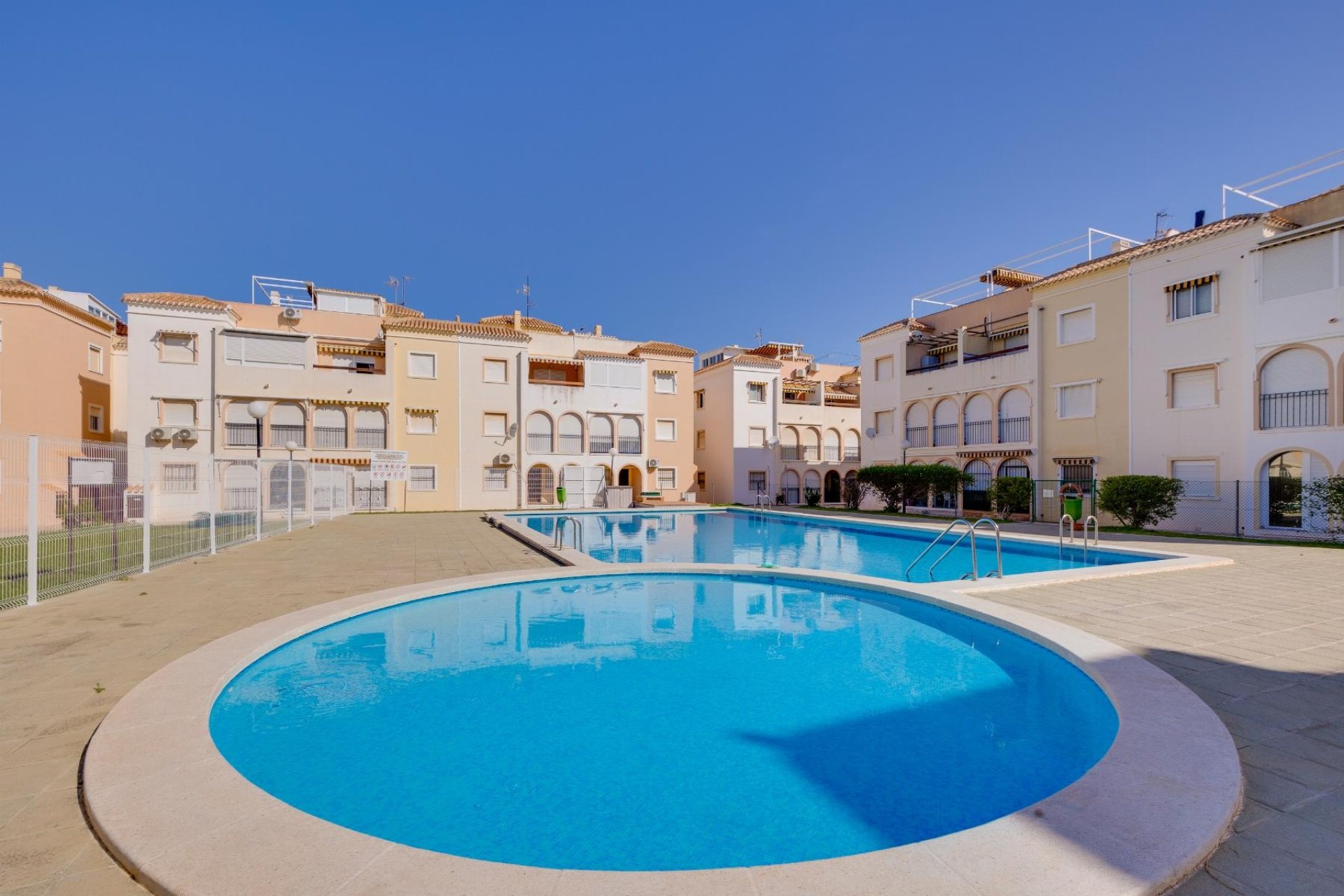 Återförsäljning - Bungalow - Torrevieja - playa de los naufragos