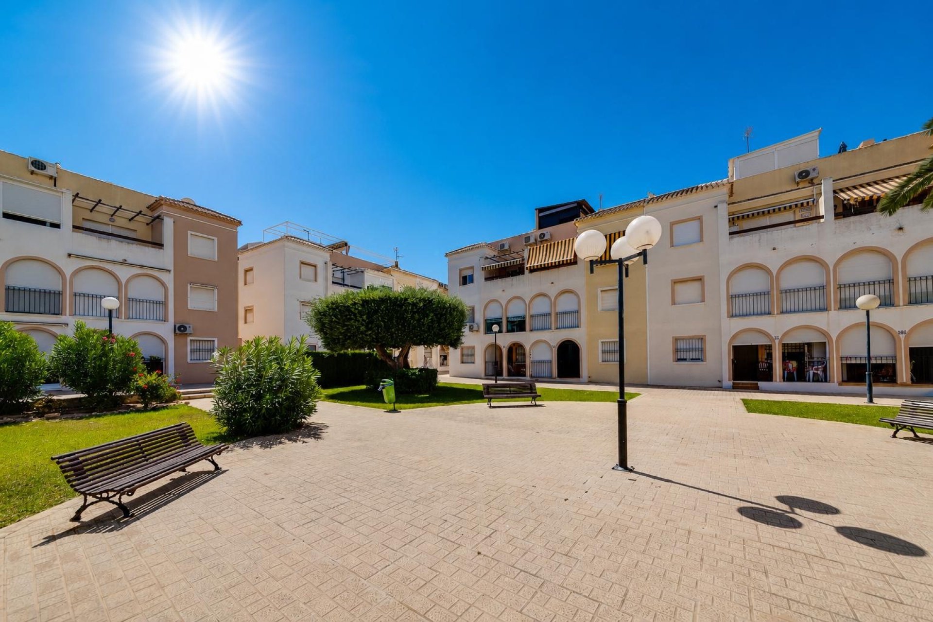 Återförsäljning - Bungalow - Torrevieja - playa de los naufragos