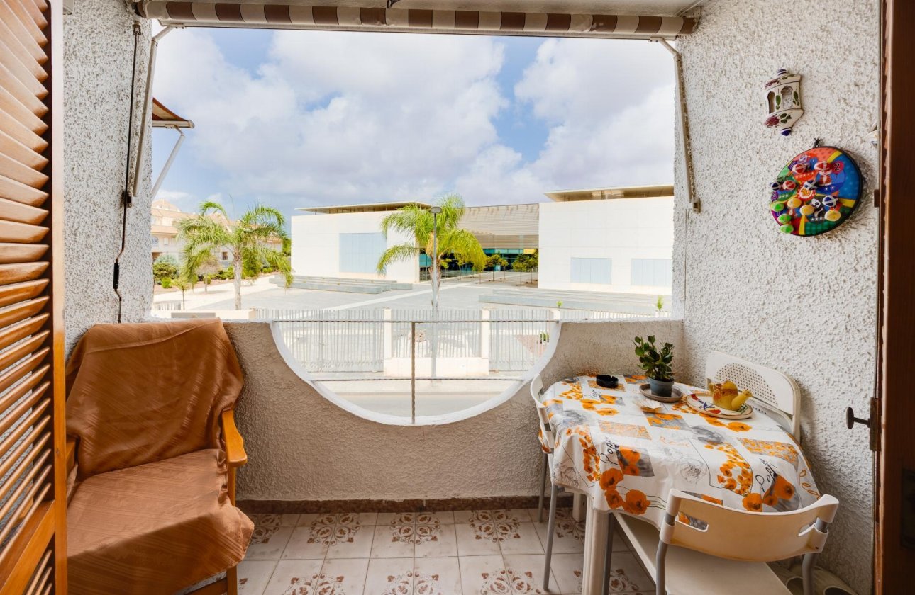 Återförsäljning - Bungalow - Torrevieja - Playa del Acequión
