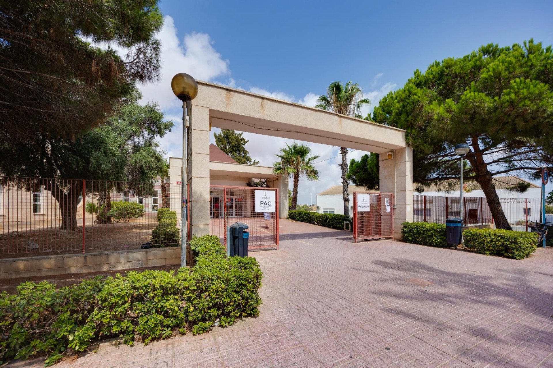 Återförsäljning - Bungalow - Torrevieja - Playa del Acequión