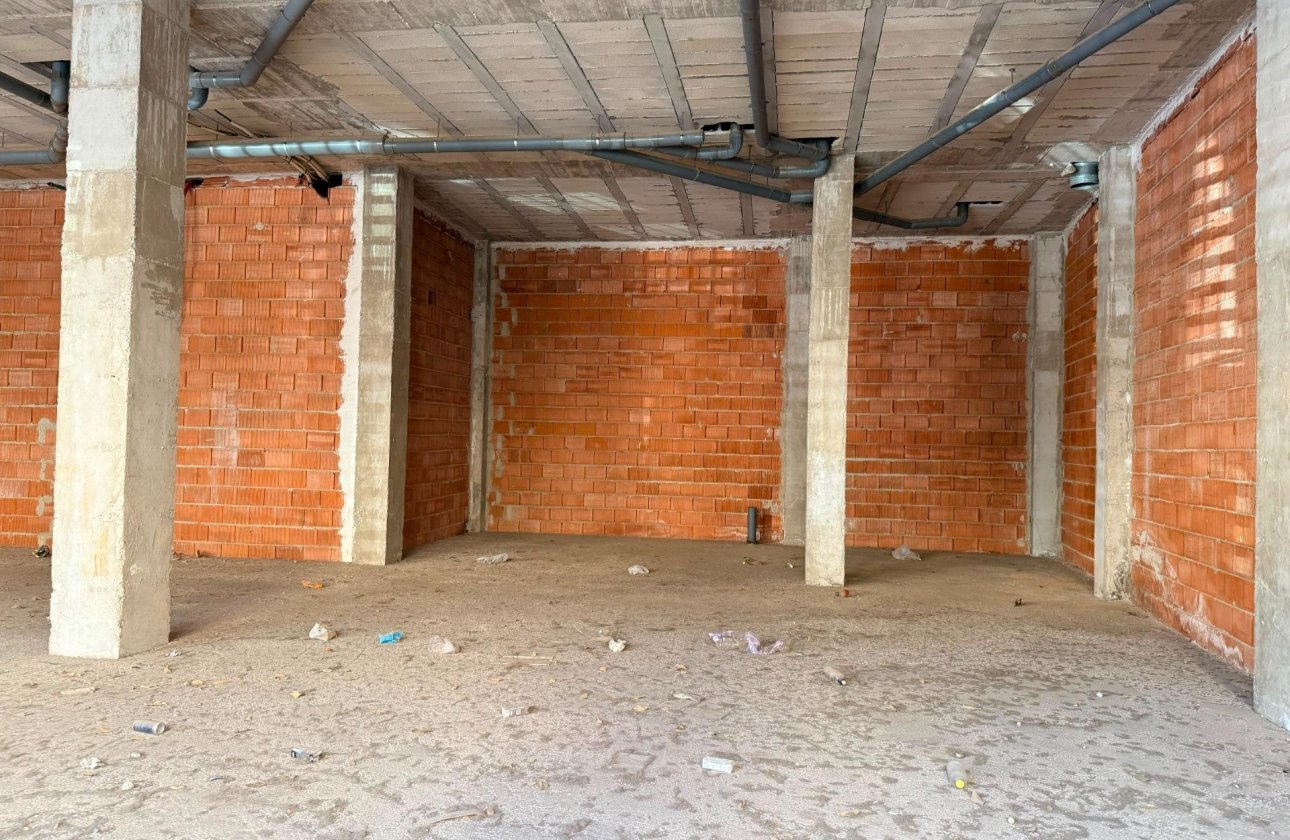 Återförsäljning - Commercial Unit - Almoradi - Almoradí Centro