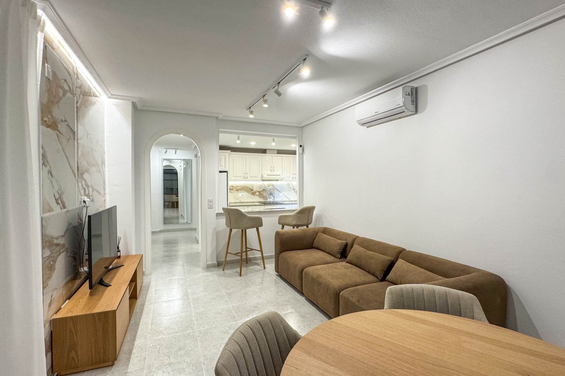 Återförsäljning - Lägenhet / lägenhet - Orihuela Costa - Lomas De Cabo Roig