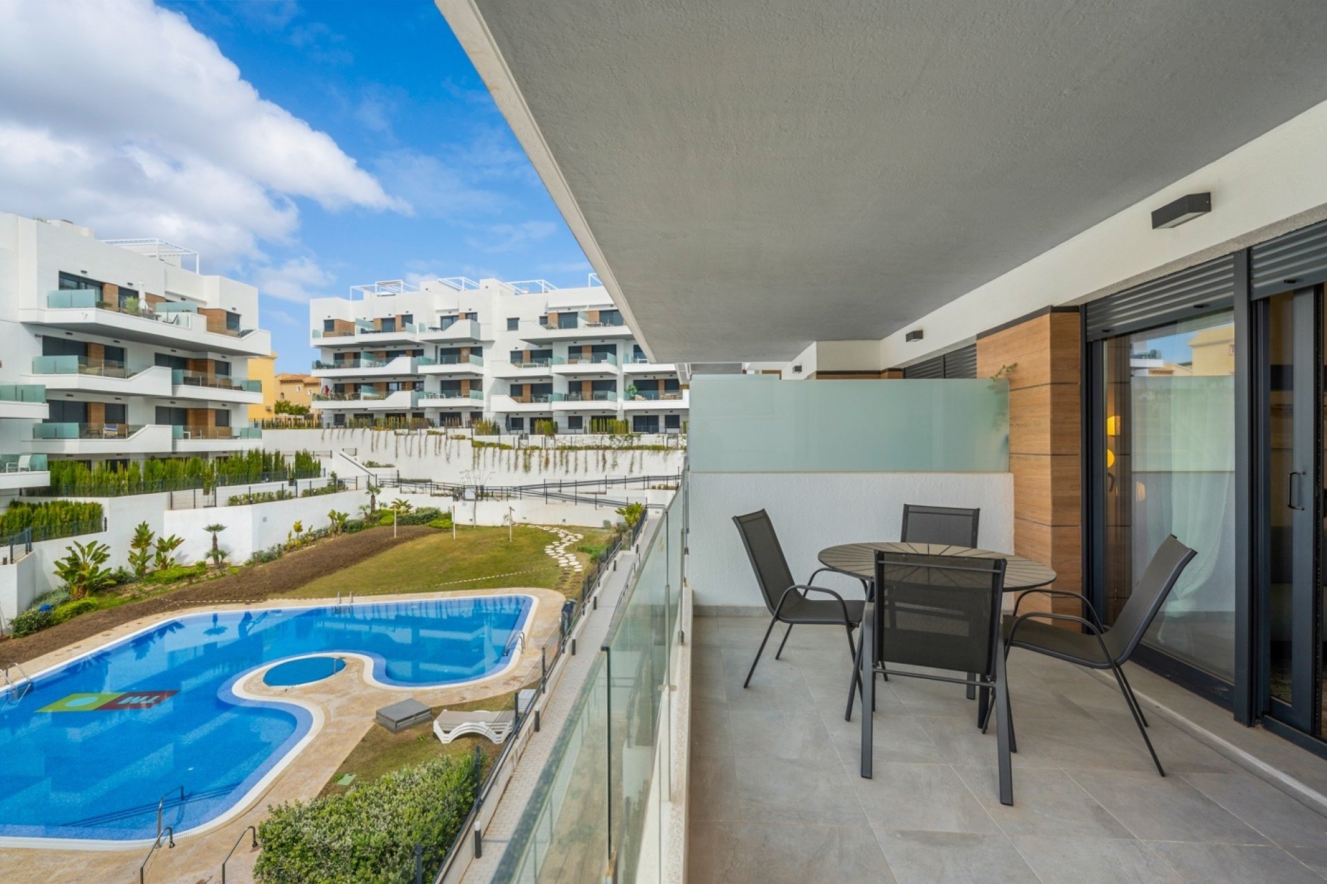Återförsäljning - Lägenhet / lägenhet - Orihuela Costa - Los Dolses