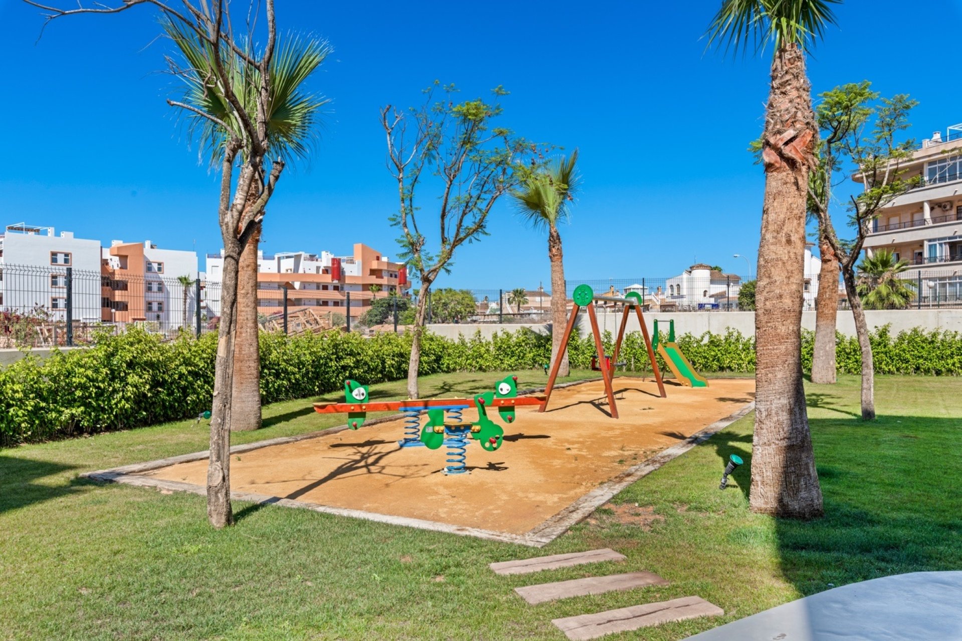 Återförsäljning - Lägenhet / lägenhet - Orihuela Costa - Playa Flamenca