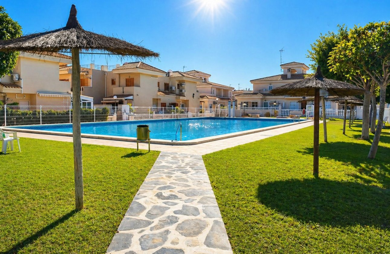 Återförsäljning - Lägenhet / lägenhet - Orihuela Costa - Playa Flamenca