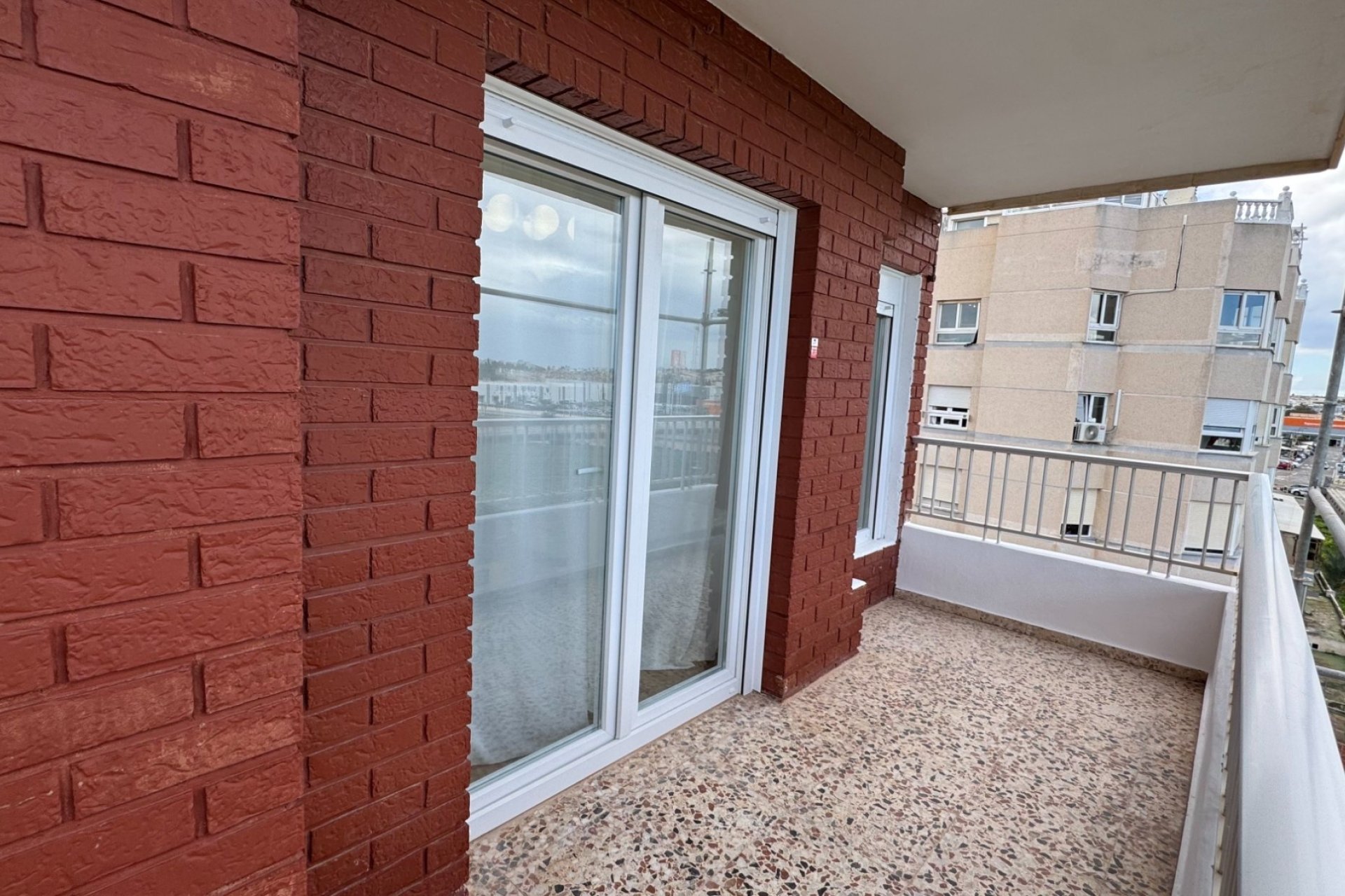 Återförsäljning - Lägenhet / lägenhet - Orihuela Costa - Punta Prima