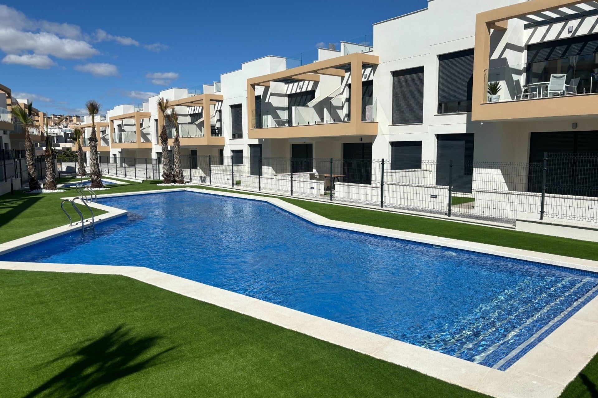 Återförsäljning - Lägenhet / lägenhet - Orihuela Costa - Villamartín