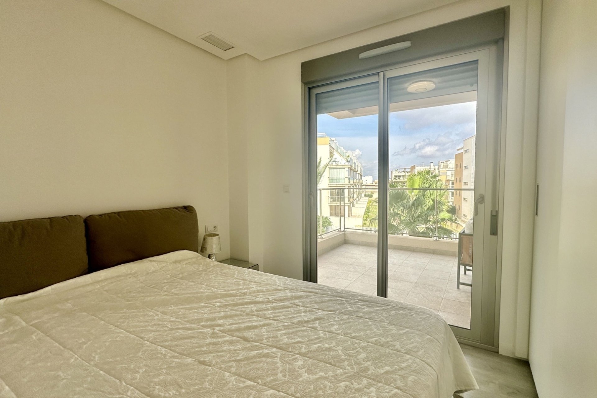 Återförsäljning - Lägenhet / lägenhet - Orihuela Costa - Villamartín