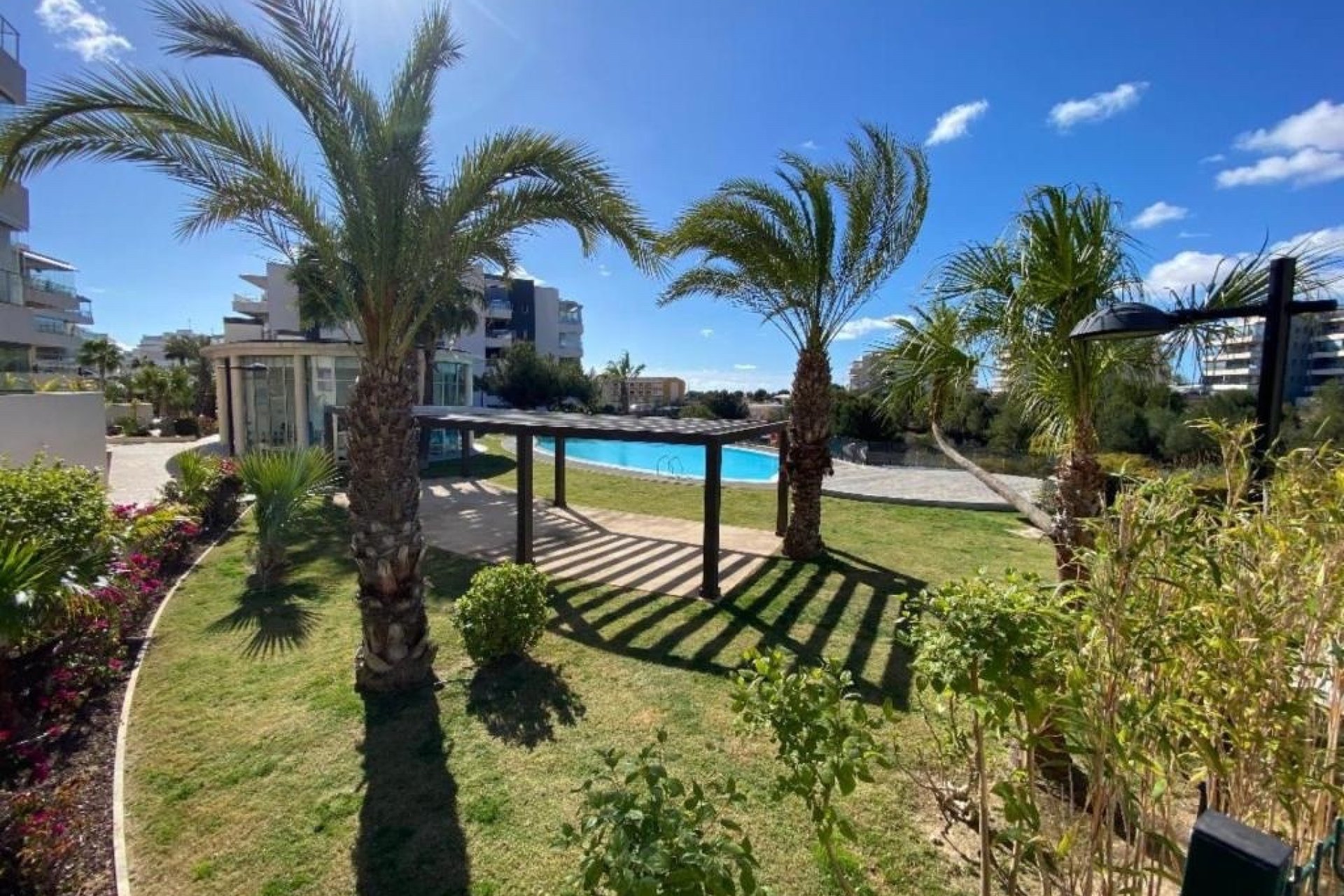 Återförsäljning - Lägenhet / lägenhet - Orihuela Costa - Villamartín
