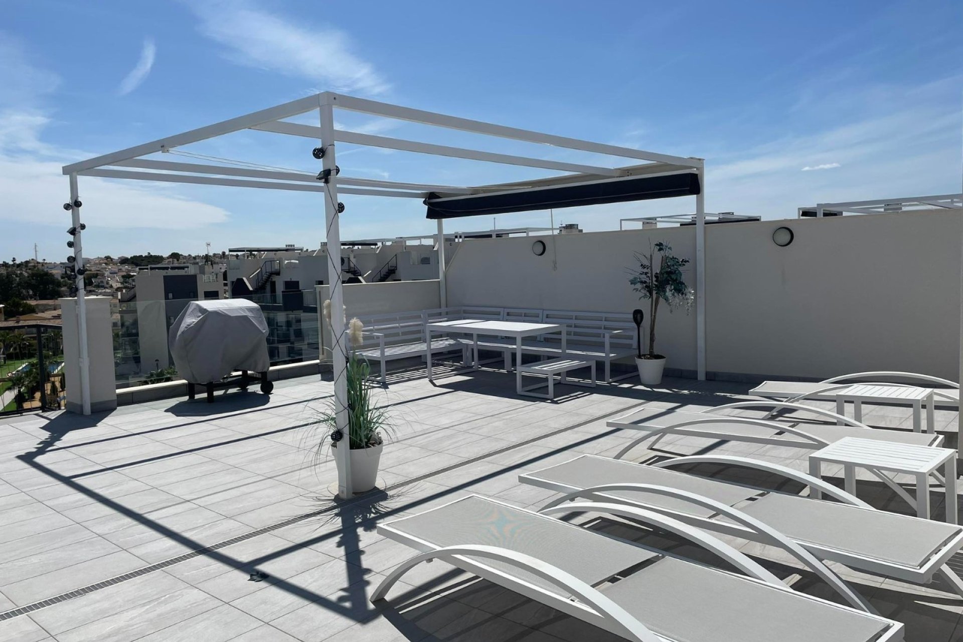 Återförsäljning - Lägenhet / lägenhet - Orihuela Costa - Villamartín