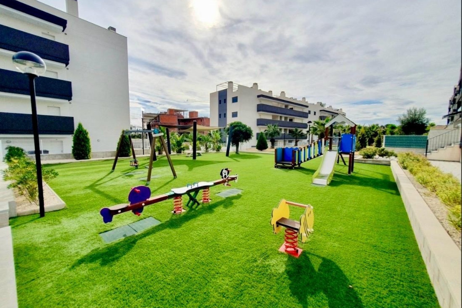 Återförsäljning - Lägenhet / lägenhet - Orihuela Costa - Villamartín