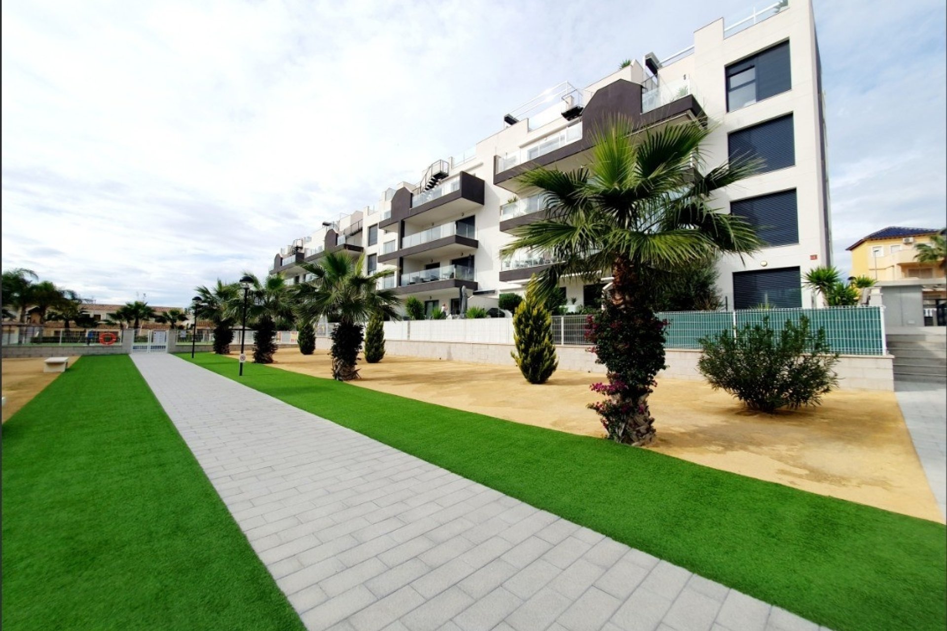 Återförsäljning - Lägenhet / lägenhet - Orihuela Costa - Villamartín