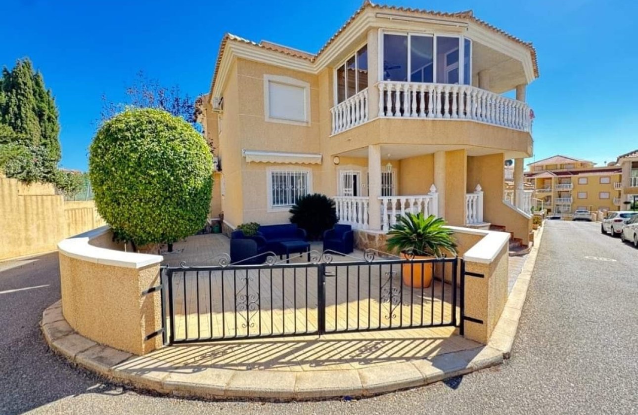 Återförsäljning - Lägenhet / lägenhet - Orihuela Costa - Villamartín