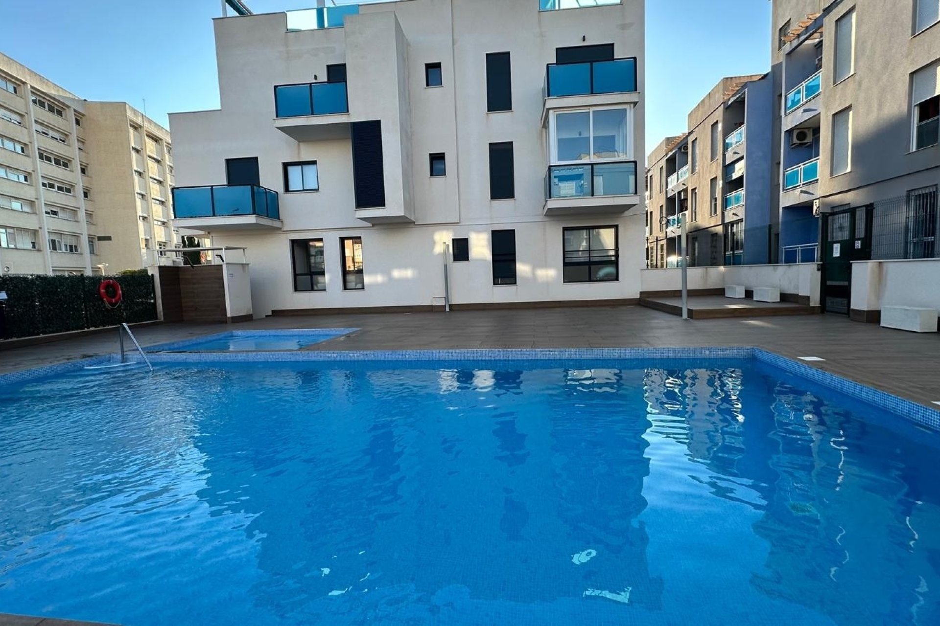 Återförsäljning - Lägenhet / lägenhet - Torrevieja - Calas Blancas