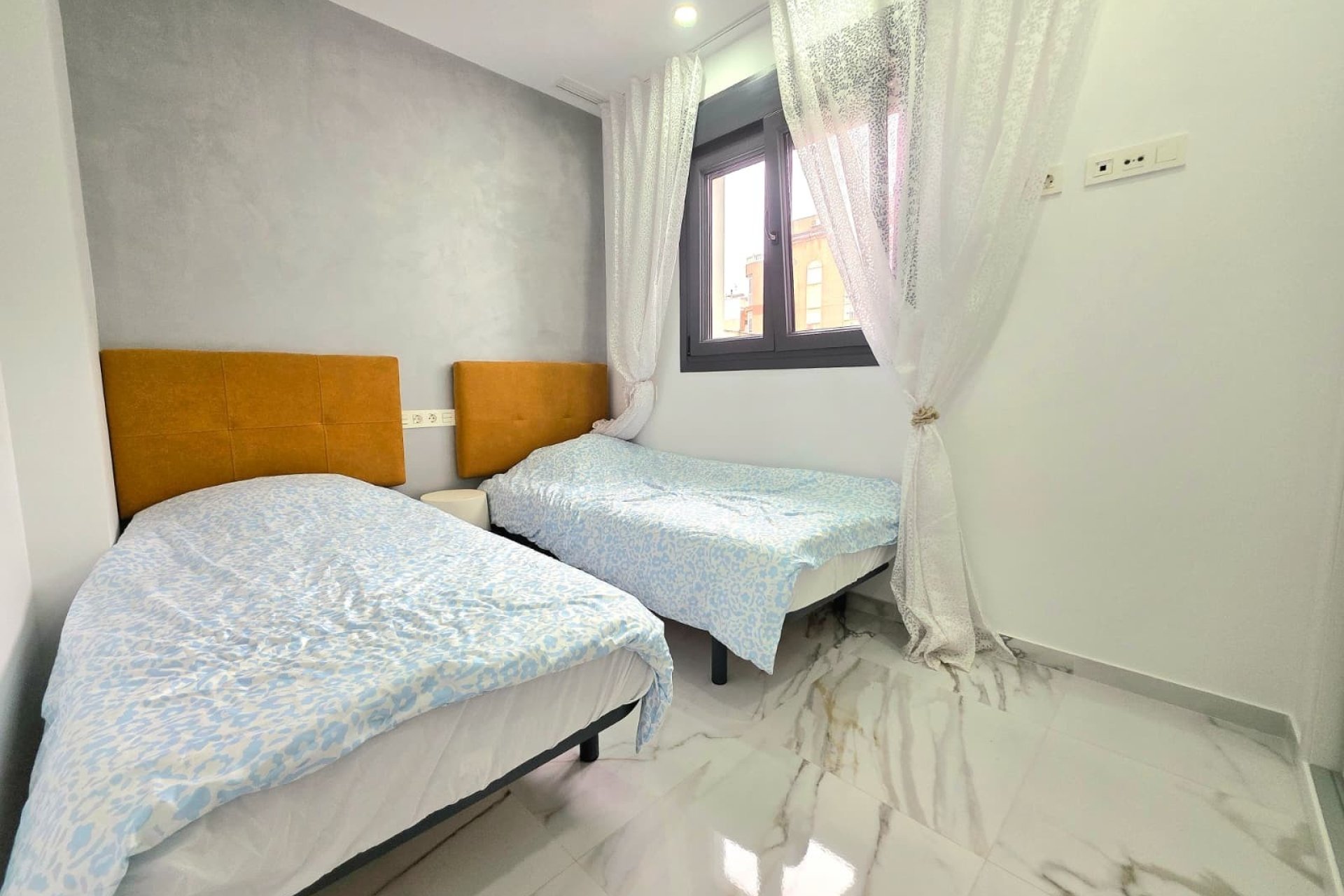 Återförsäljning - Lägenhet / lägenhet - Torrevieja - Center