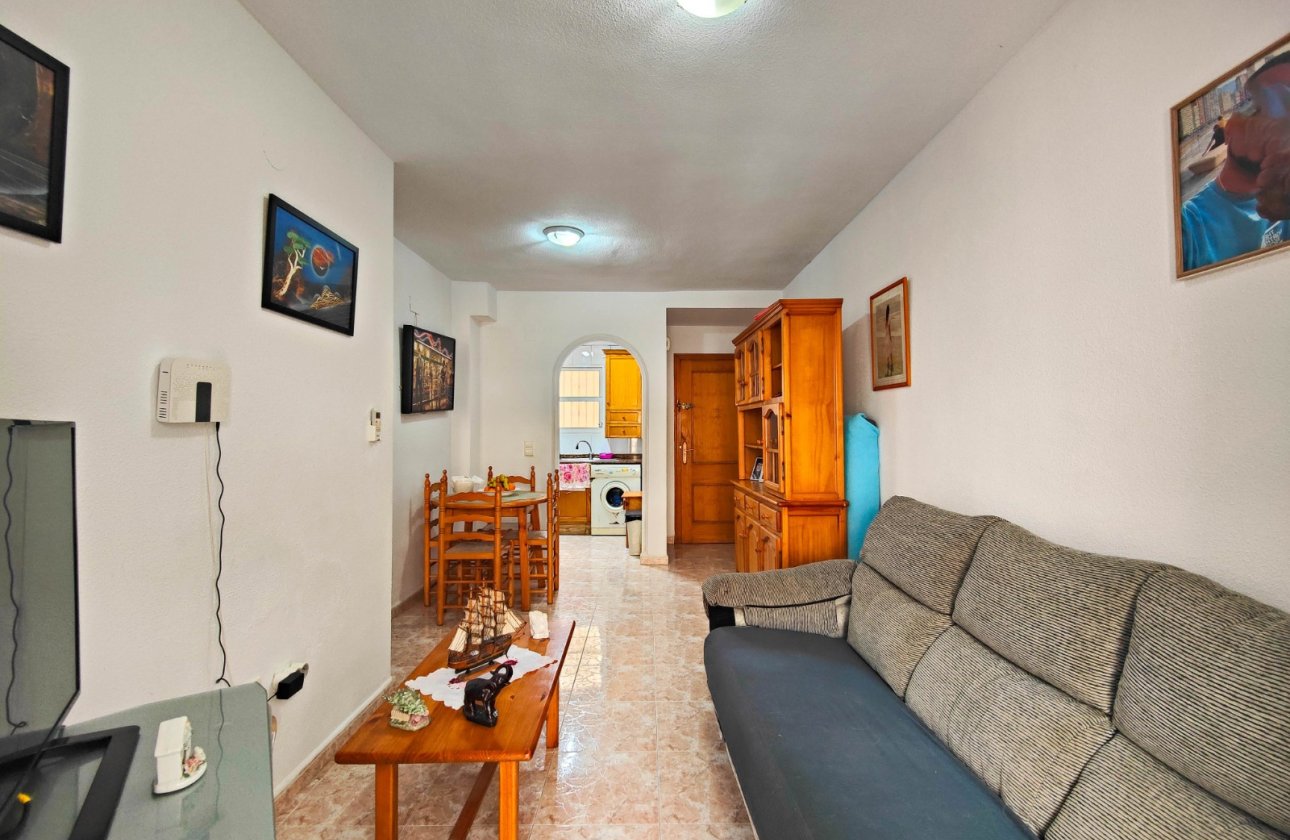 Återförsäljning - Lägenhet / lägenhet - Torrevieja - Center