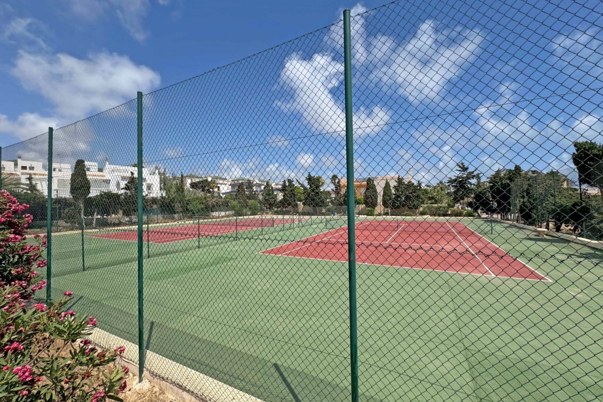 Återförsäljning - Lägenhet / lägenhet - Torrevieja - La Mata