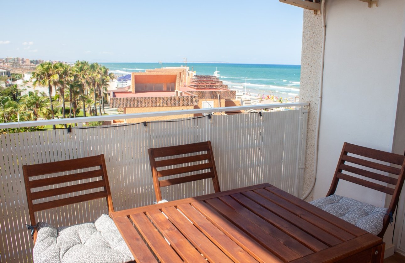 Återförsäljning - Lägenhet / lägenhet - Torrevieja - La Mata
