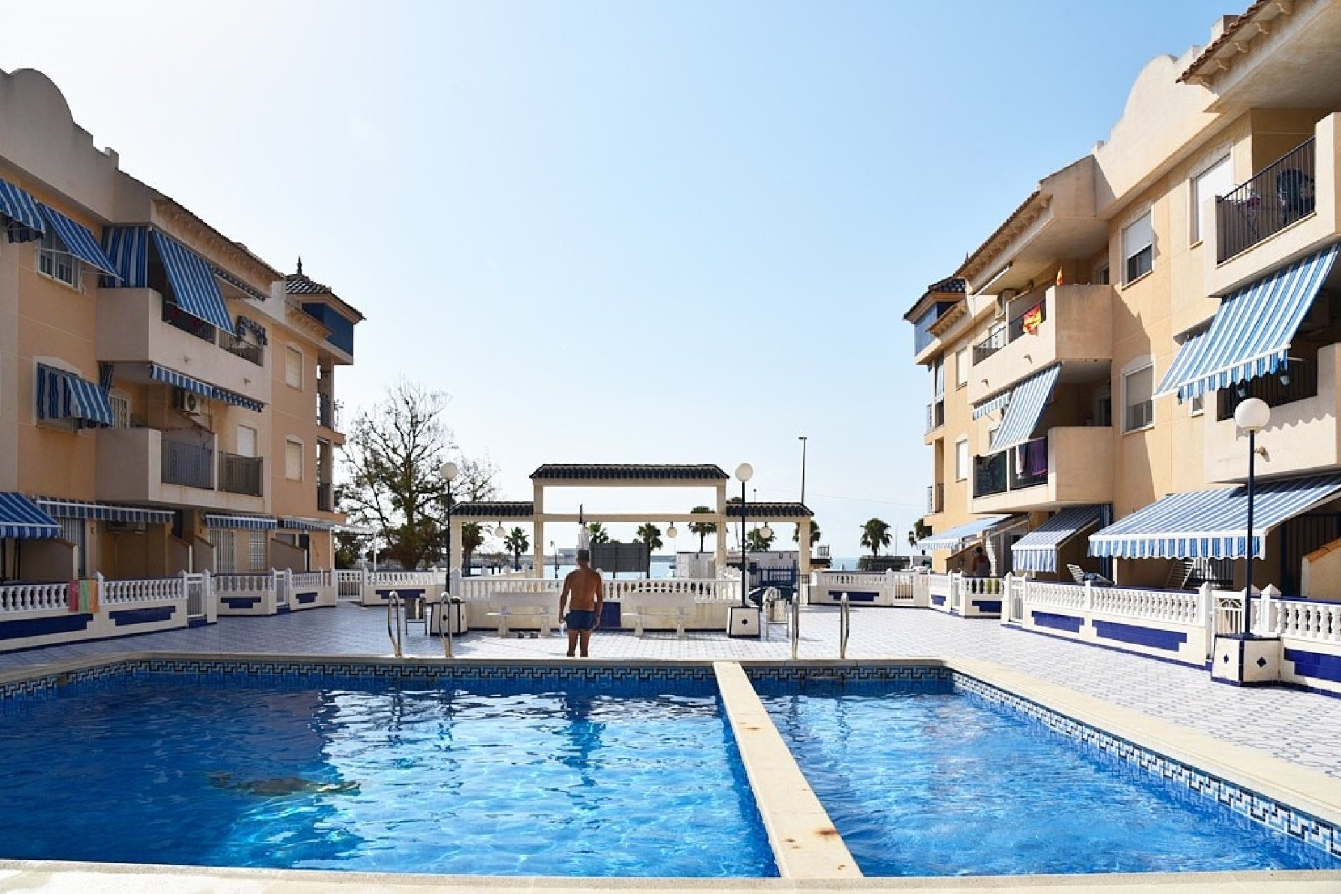 Återförsäljning - Lägenhet / lägenhet - Torrevieja - playa de los naufragos