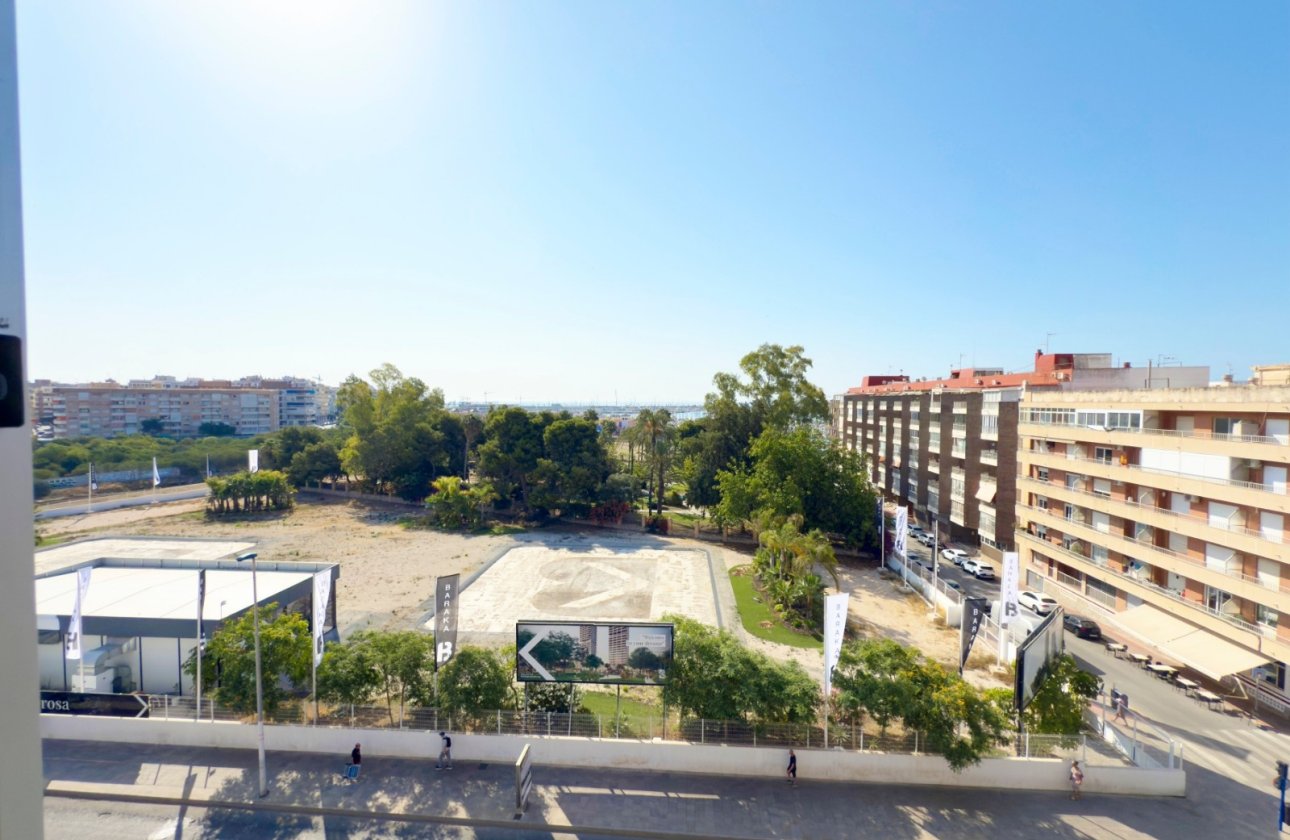 Återförsäljning - Lägenhet / lägenhet - Torrevieja - Playa del Acequión