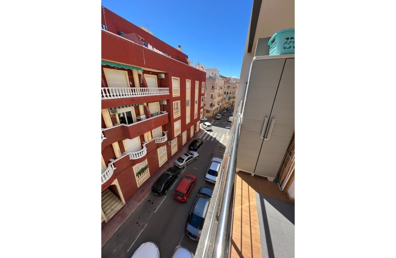 Återförsäljning - Lägenhet / lägenhet - Torrevieja - Playa Los Locos