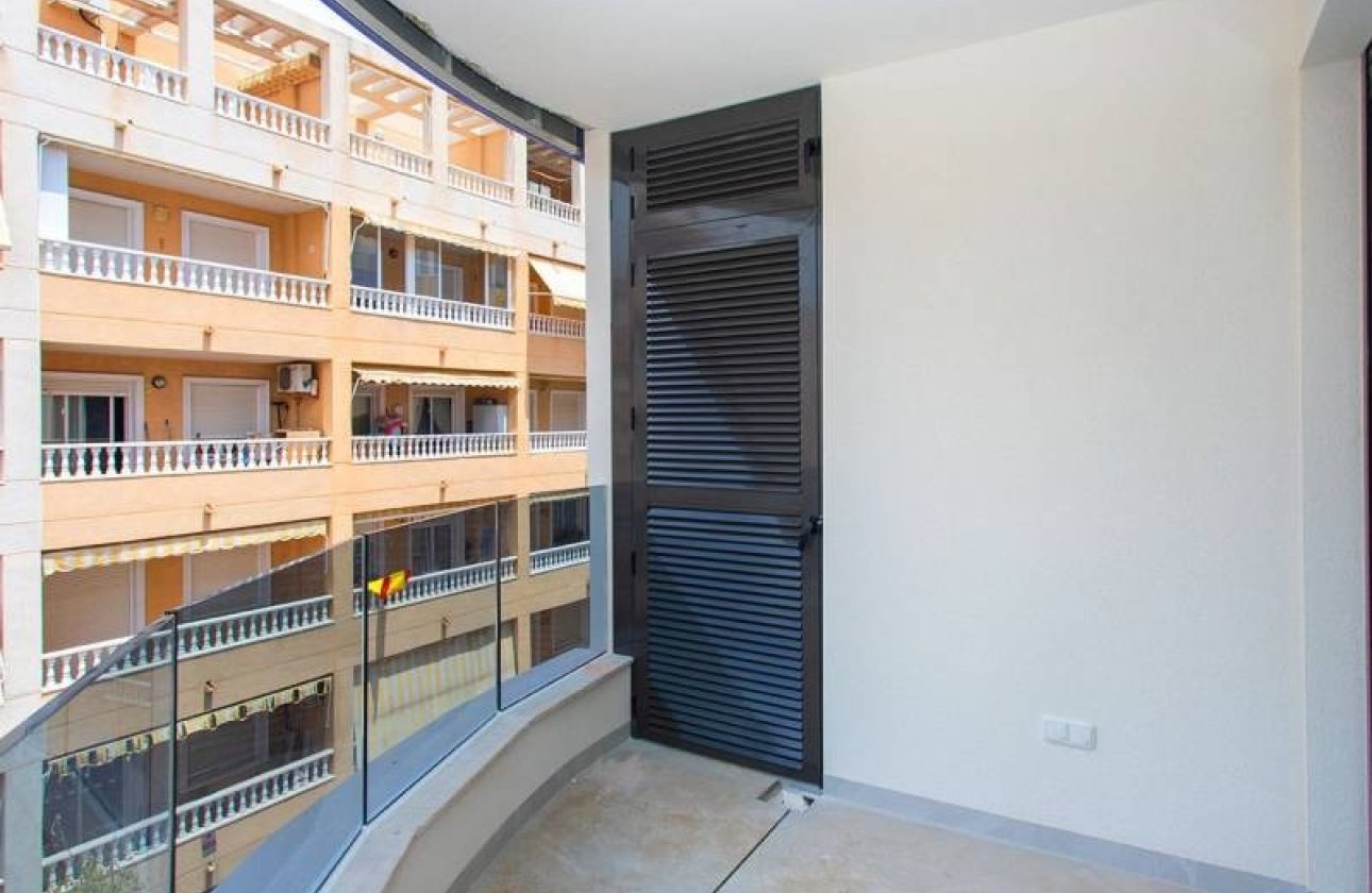 Återförsäljning - Lägenhet / lägenhet - Torrevieja