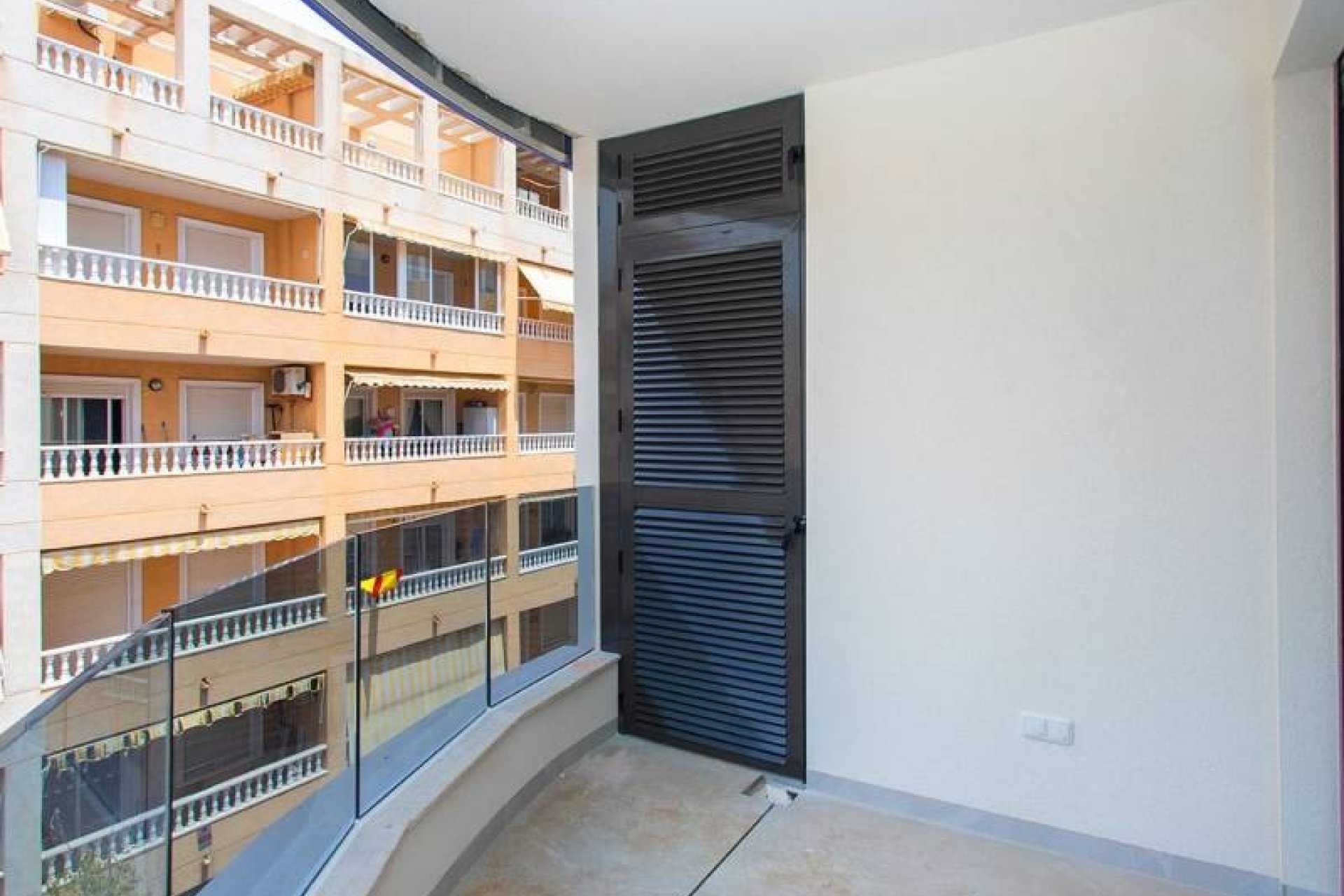 Återförsäljning - Lägenhet / lägenhet - Torrevieja