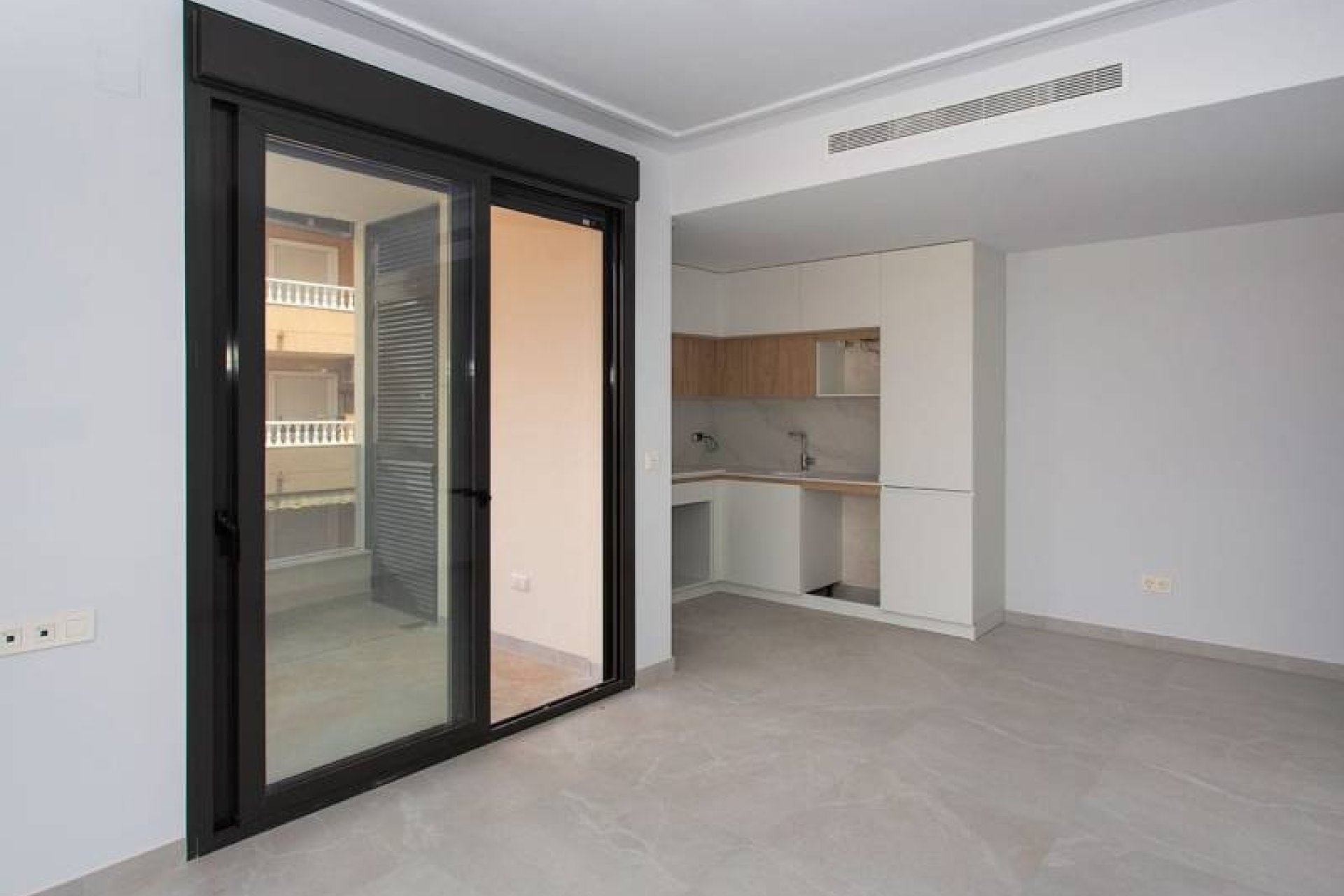 Återförsäljning - Lägenhet / lägenhet - Torrevieja