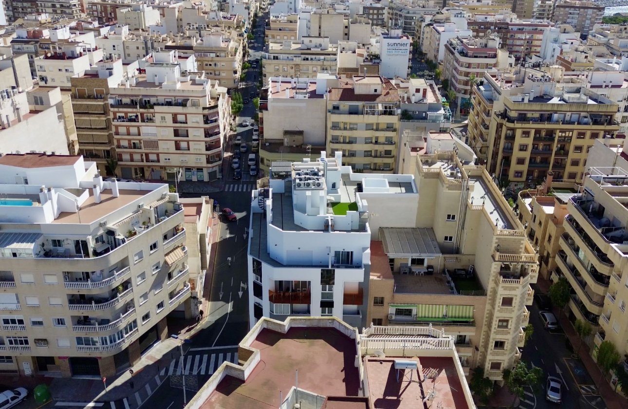 Återförsäljning - Lägenhet / lägenhet - Torrevieja