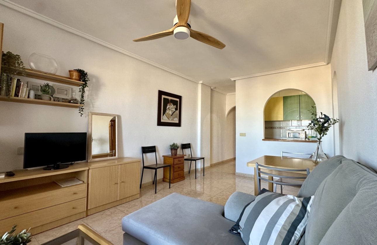 Återförsäljning - Lägenhet / lägenhet - Torrevieja