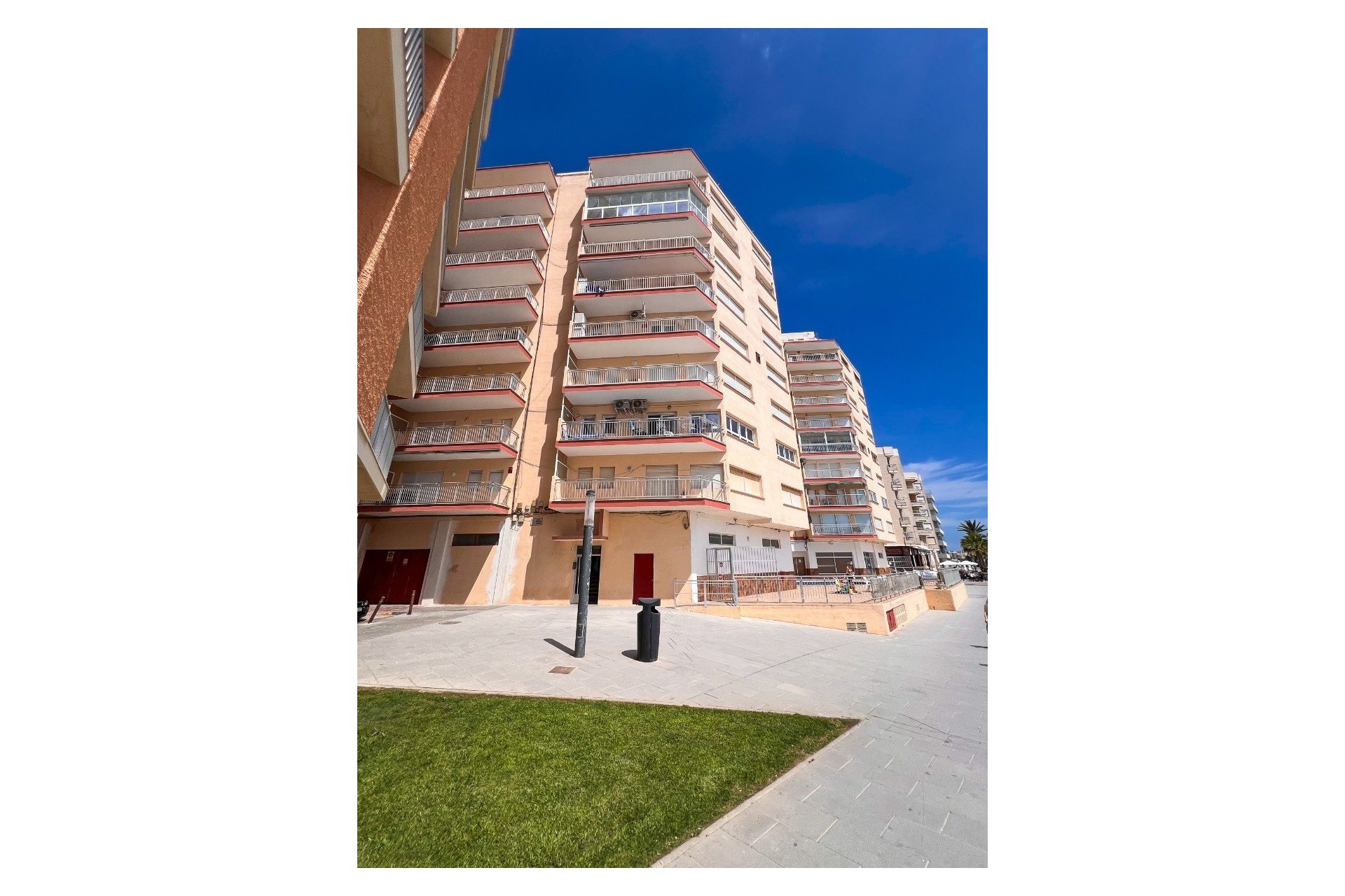 Återförsäljning - Lägenhet / lägenhet - Torrevieja