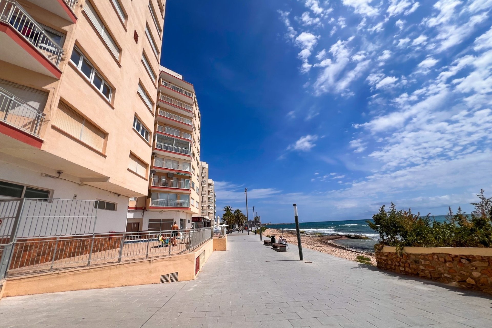 Återförsäljning - Lägenhet / lägenhet - Torrevieja