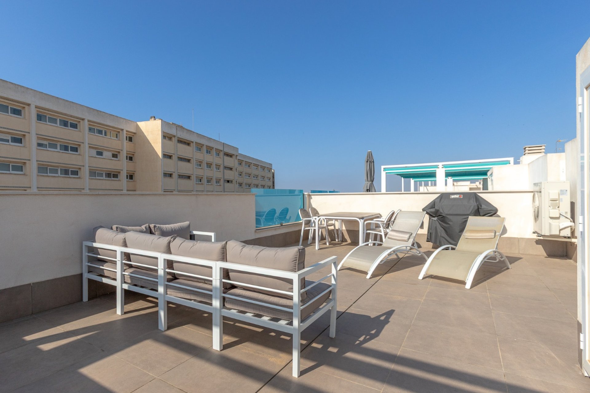 Återförsäljning - Lägenhet / lägenhet - Torrevieja