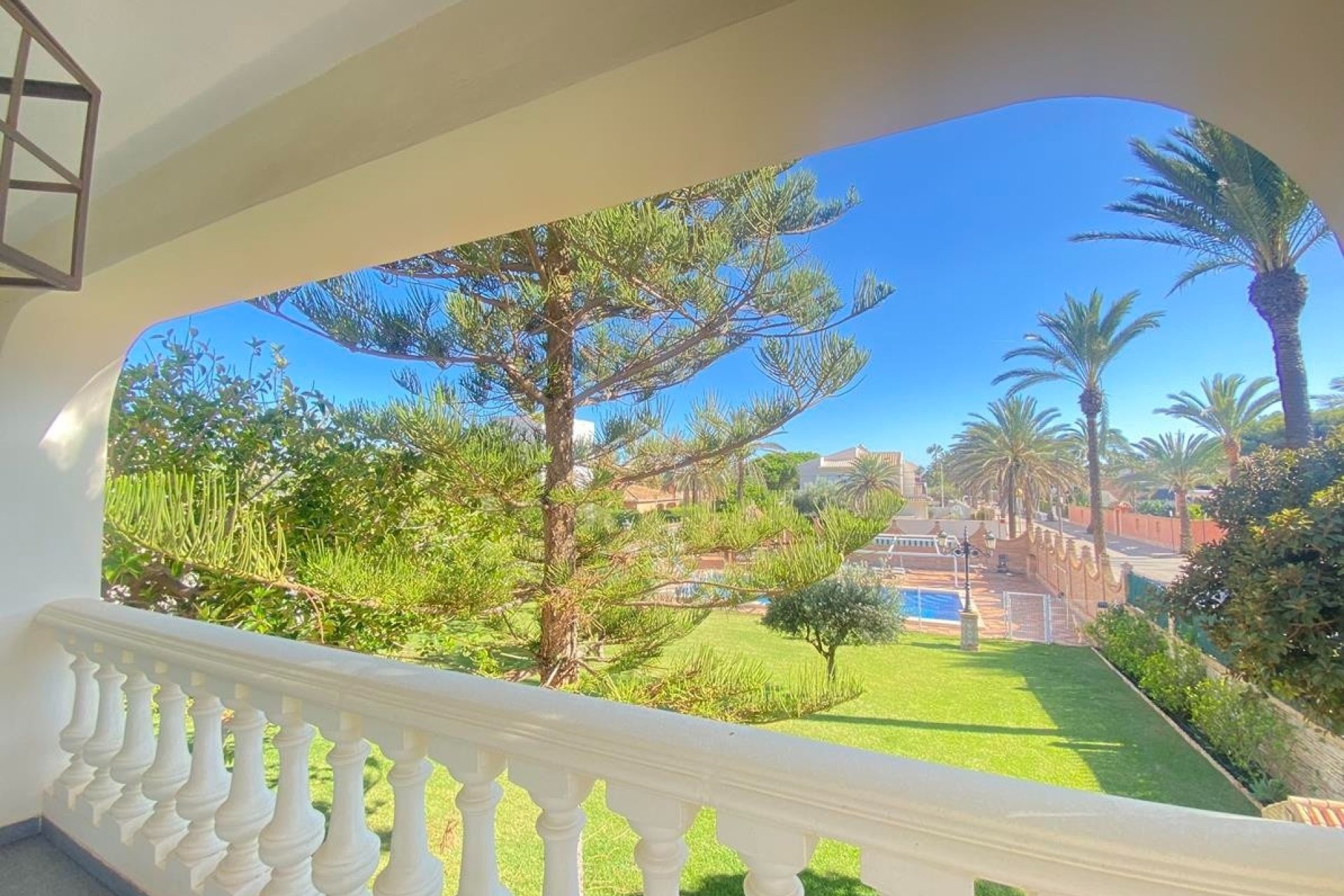Återförsäljning - Villa - Cabo Roig