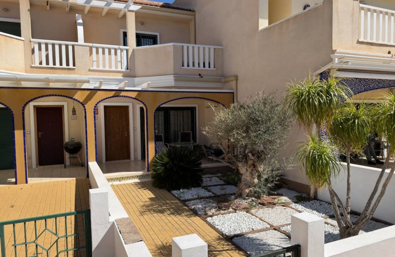 Återförsäljning - Villa - Ciudad Quesada - Doña Pepa