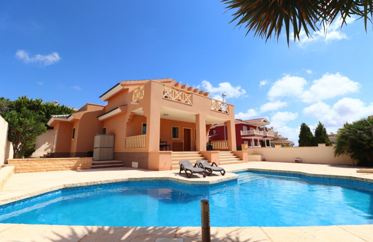 Återförsäljning - Villa - Ciudad Quesada - La Fiesta