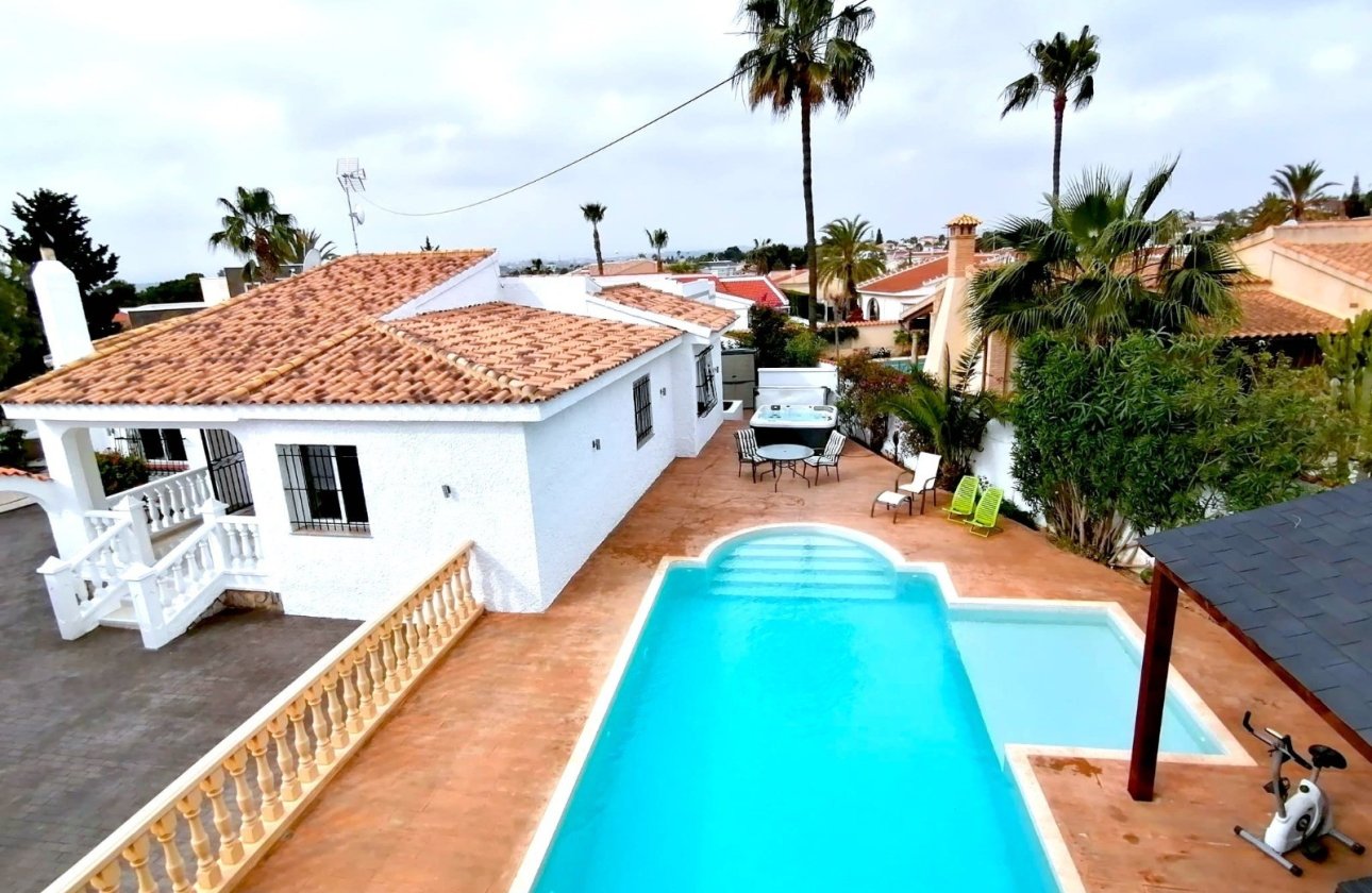 Återförsäljning - Villa - Ciudad Quesada