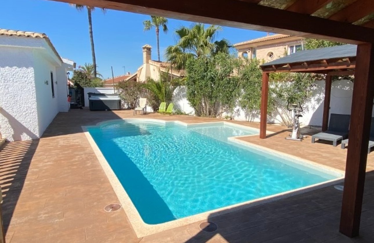 Återförsäljning - Villa - Ciudad Quesada