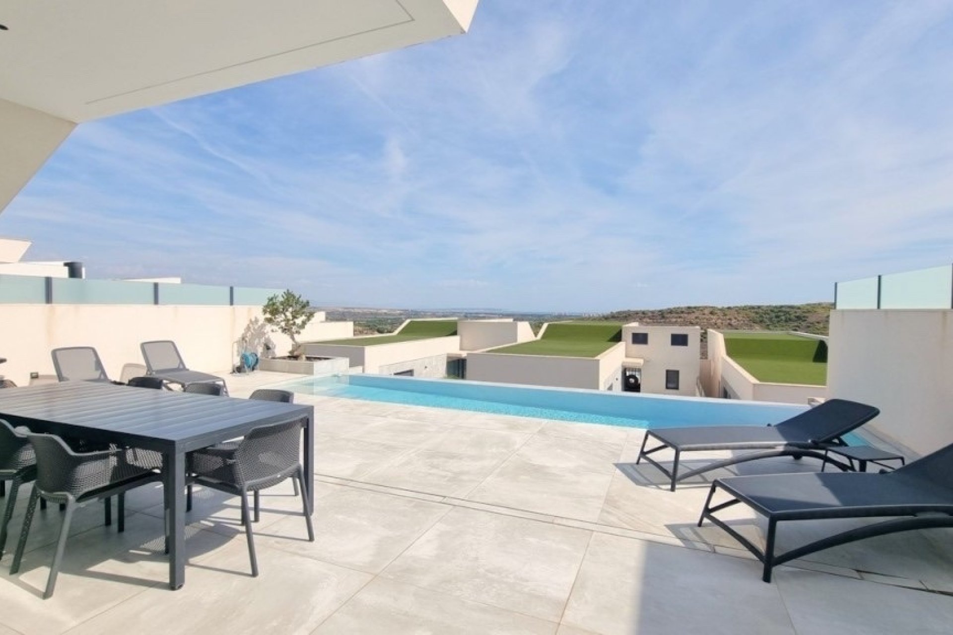 Återförsäljning - Villa - Ciudad Quesada