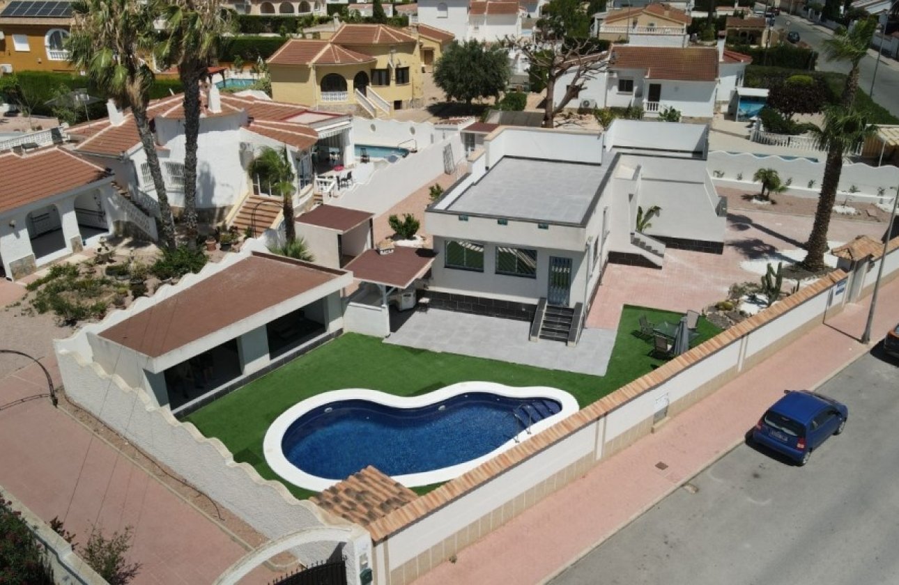 Återförsäljning - Villa - Ciudad Quesada