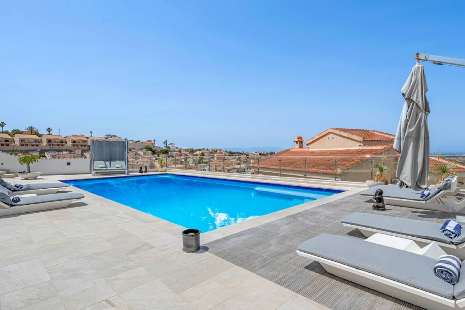Återförsäljning - Villa - Ciudad Quesada